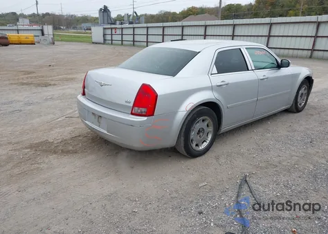 2005 Chrysler 300 Touring from USA, damaged, VIN 2C3AA53G85H687890